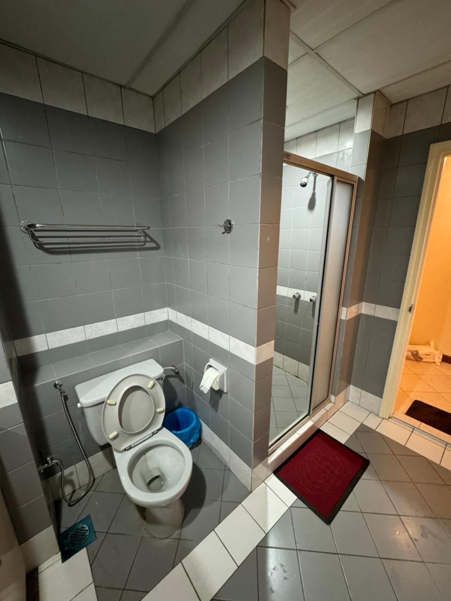 Riverview Home @Waterfront Kch Kuching Exterior foto